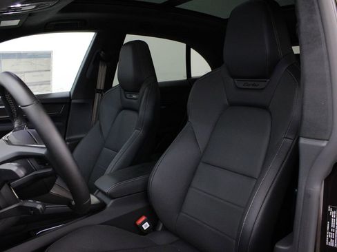 New 2024 Porsche Macan Turbo Electric image 5