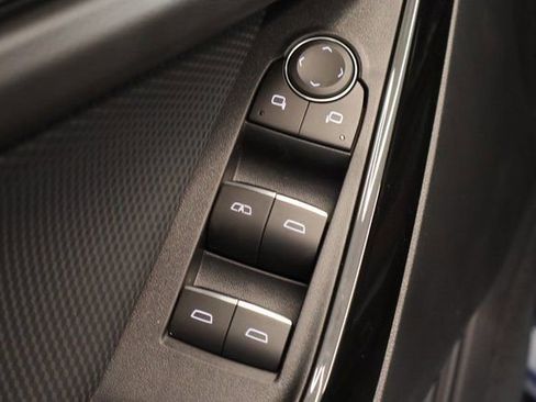 New 2026 Chevrolet Equinox RS image 10