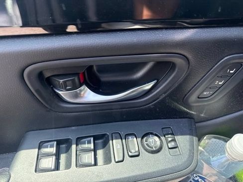 Used 2024 Honda Pilot EX-L image 12