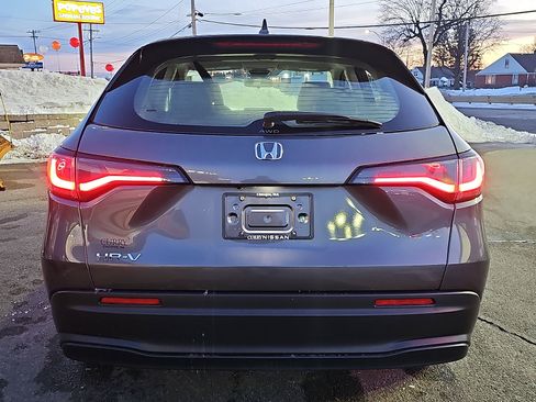 Used 2023 Honda HR-V LX image 5