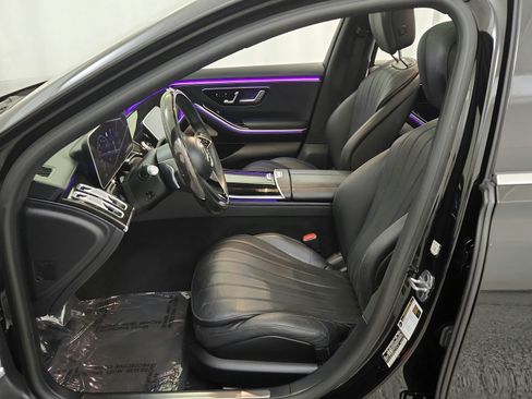 Used 2022 Mercedes-Benz S 500 4MATIC w/ AMG Line Package image 18