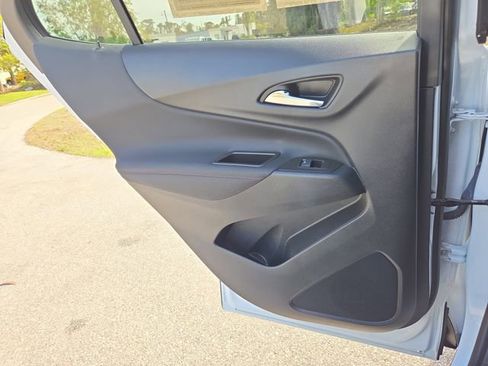 Certified 2023 Chevrolet Equinox RS w/ RS Leather Package image 10