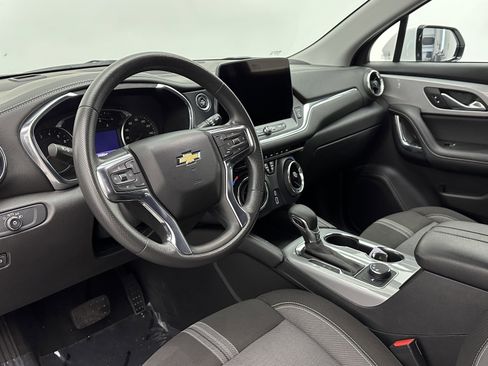 Used 2023 Chevrolet Blazer LT image 8