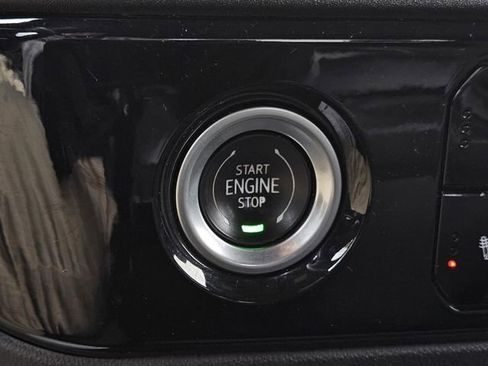 Used 2022 Chevrolet Silverado 1500 LT image 21