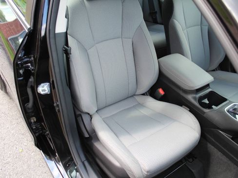 Used 2023 Subaru Legacy Premium AWD/4WD image 14