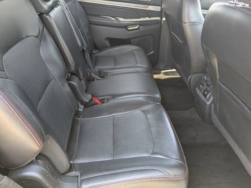 Used 2018 Ford Explorer Sport w/ Equipment Group 401A AWD/4WD image 13