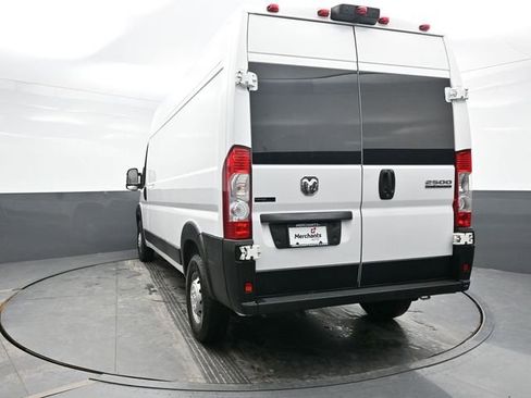 Used 2023 RAM ProMaster 2500 FWD image 5