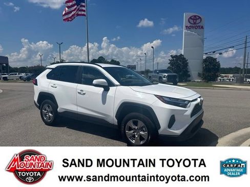 Used 2025 Toyota RAV4 XLE FWD image 1