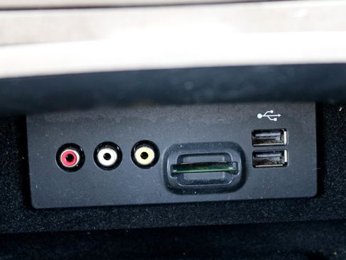 Used 2015 Lincoln MKX Luxury Package w/ Walnut Swirl Wood Package image 22