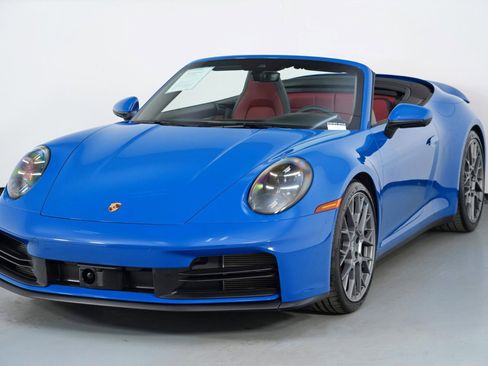 Used 2025 Porsche 911 Carrera image 48