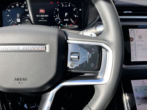 Certified 2023 Land Rover Range Rover Velar R-Dynamic S AWD/4WD image 19