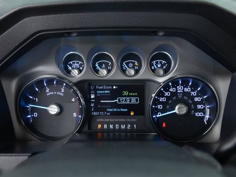 Used 2015 Ford F250 Platinum w/ FX4 Off-Road Package AWD/4WD image 38