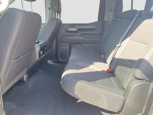 Used 2022 Chevrolet Silverado 1500 LT Trail Boss w/ Convenience Package II AWD/4WD image 25
