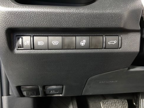 New 2025 Toyota RAV4 XLE image 18