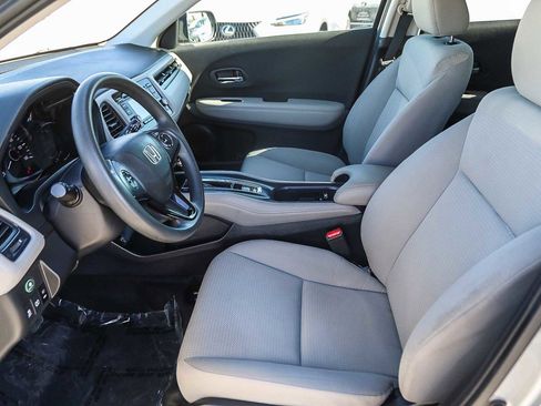 Used 2020 Honda HR-V LX image 17