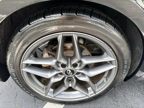 Used 2018 INFINITI QX30 Sport w/ Cargo Package image 30