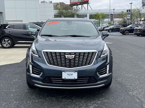 Used 2021 Cadillac XT5 Premium Luxury image 2