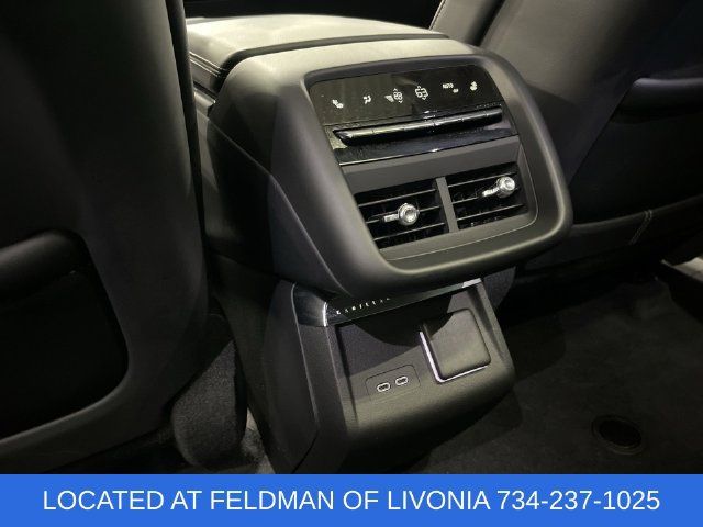 Used 2024 Cadillac Lyriq Luxury w/ LPO, Floor Liner Package AWD/4WD image 22
