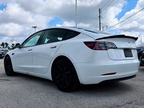 Used 2021 Tesla Model 3 Standard Range Plus RWD image 3