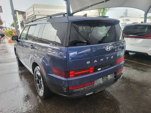 Used 2025 Hyundai Santa Fe SEL FWD image 9