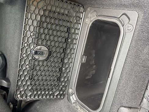 Used 2024 RAM 2500 Laramie w/ Safety Group AWD/4WD image 43