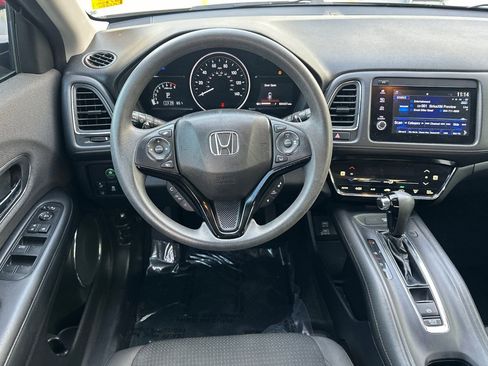 Used 2020 Honda HR-V EX image 16
