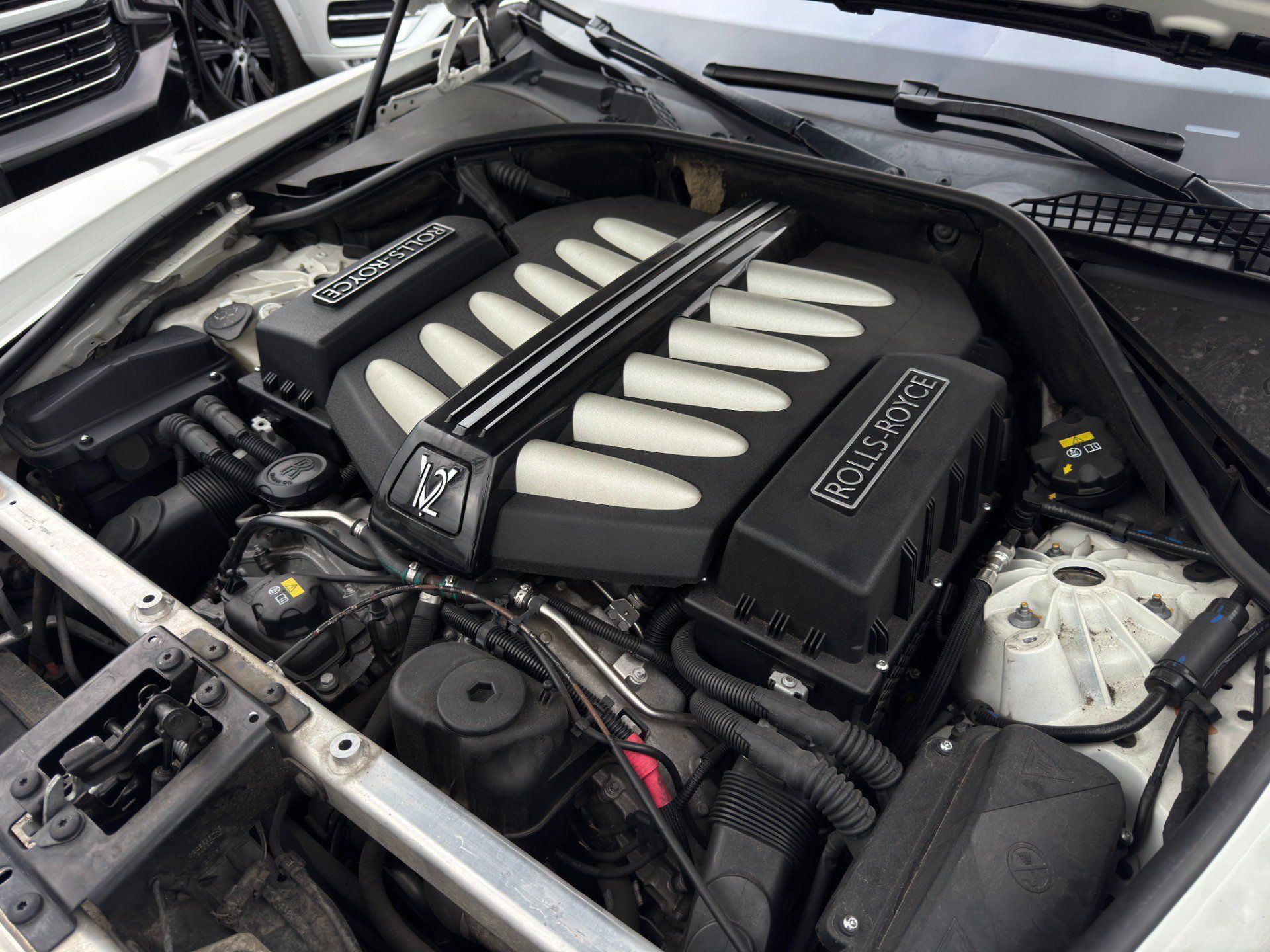 Used 2016 Rolls-Royce Wraith RWD image 21
