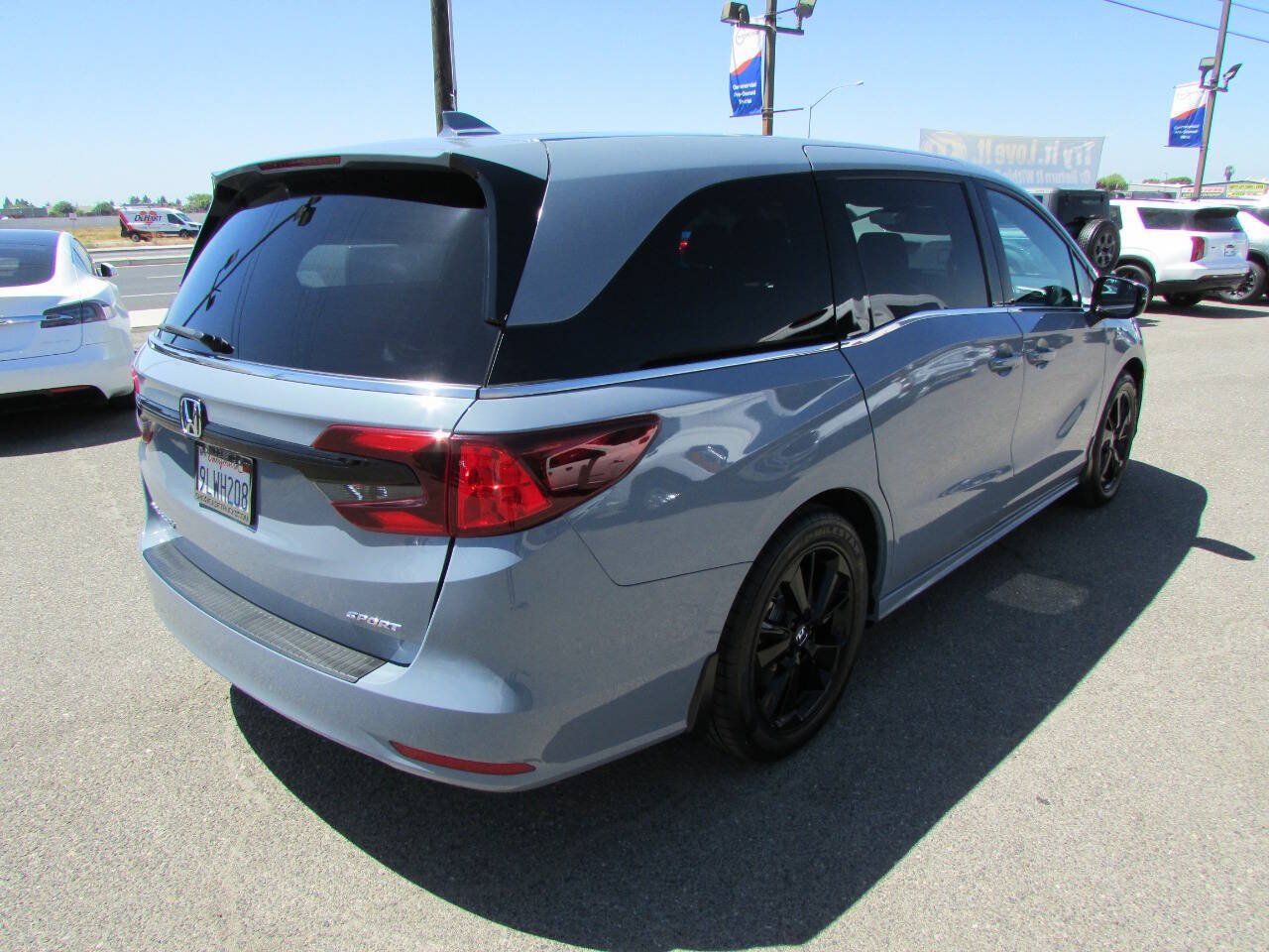 Used 2024 Honda Odyssey Sport image 6