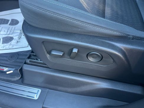 Used 2023 Chevrolet Silverado 1500 LT Trail Boss image 20