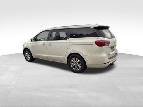 Used 2016 Kia Sedona LX w/ Option Group 020 image 5