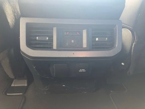 Used 2024 Ford F350 Lariat w/ Lariat Ultimate Package AWD/4WD image 19