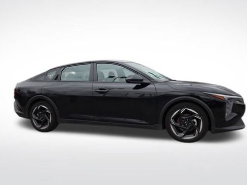 Certified 2025 Kia K4 EX image 12