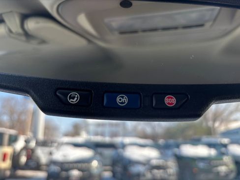 Used 2021 Chevrolet Colorado Z71 image 31