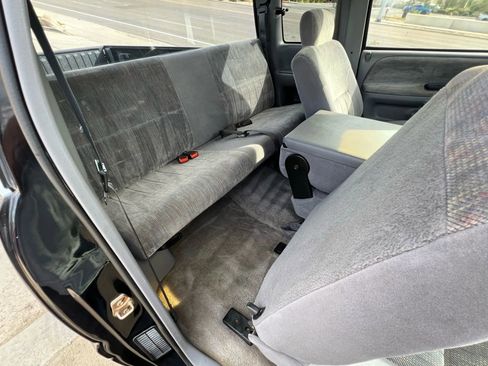 Used 1997 Dodge Ram 3500 Truck 4x4 Club Cab image 23