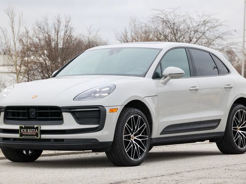 Certified 2026 Porsche Macan Turbo AWD/4WD image 19