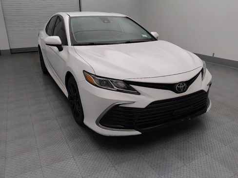 Used 2022 Toyota Camry LE FWD image 14