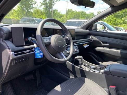 New 2026 Hyundai Santa Cruz SE FWD image 9