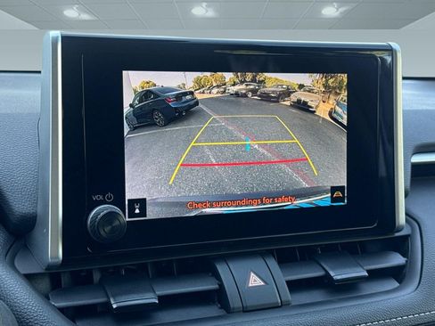 Used 2024 Toyota RAV4 AWD Hybrid image 20