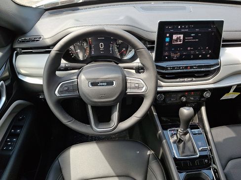 New 2026 Jeep Compass Limited AWD/4WD image 7