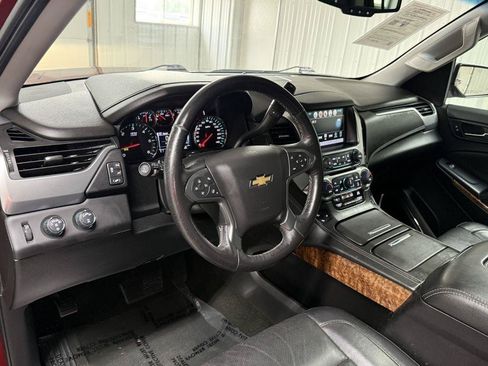 Used 2018 Chevrolet Suburban Premier AWD/4WD image 11