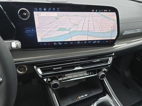 New 2026 Chevrolet Traverse High Country w/ LPO, Floor Liner Package image 15