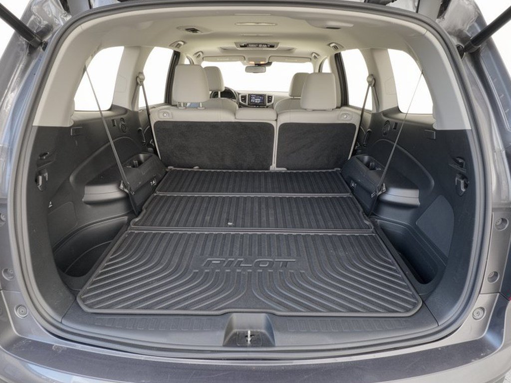Used 2016 Honda Pilot Touring image 28