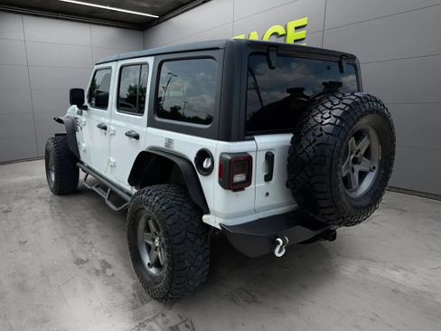Used 2018 Jeep Wrangler Unlimited Sport S AWD/4WD image 39