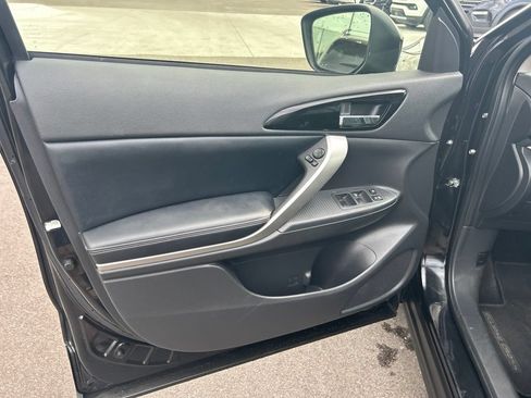 Used 2025 Mitsubishi Eclipse Cross SEL AWD/4WD image 16