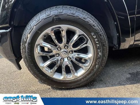 Used 2022 RAM 1500 Laramie AWD/4WD image 7