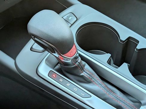 New 2026 Chevrolet Trax RS FWD image 21