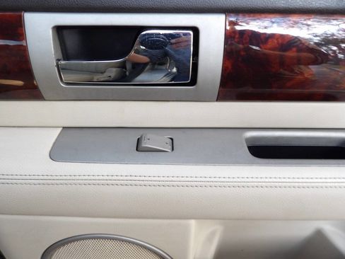 Used 2003 Lincoln Navigator Luxury image 23