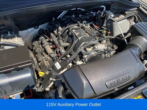 Used 2025 Dodge Durango R/T AWD/4WD image 23