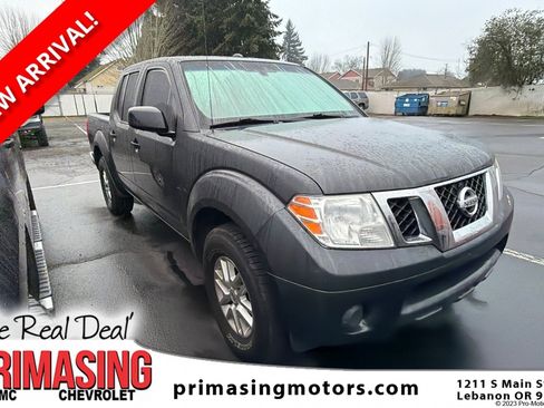 Used 2015 Nissan Frontier SV image 1