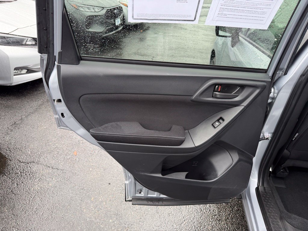 Used 2015 Subaru Forester 2.5i Premium AWD/4WD image 15